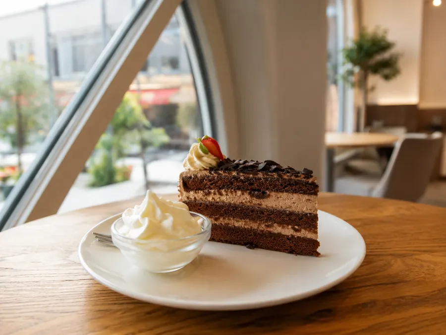 Hauseigene Konditorei — Café Rose Sterzing